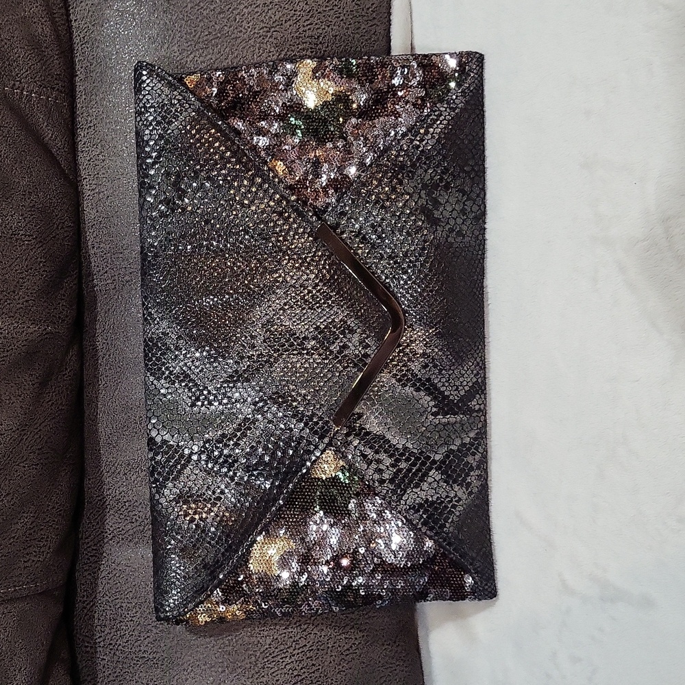 Big Buddha Clutch Bag - Picture 12 of 16